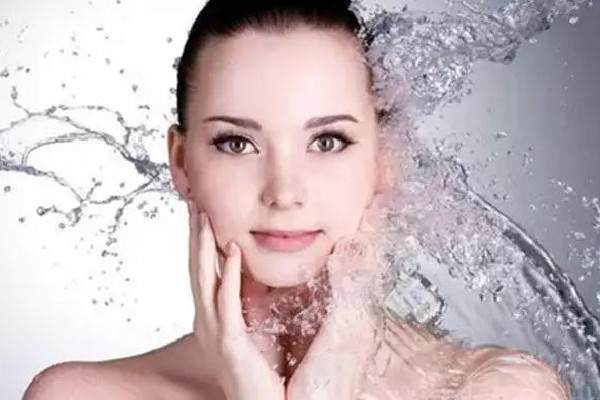 后湖skin79皮膚管理中心面部補(bǔ)水后感覺(jué)怎么樣 面部補(bǔ)水有什么好方法嗎