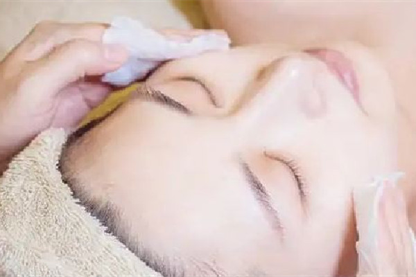 后湖skin79皮膚管理中心面部補(bǔ)水后感覺(jué)怎么樣 面部補(bǔ)水有什么好方法嗎 后湖skin79皮膚管理中心面部補(bǔ)水后感覺(jué)怎么樣 面部補(bǔ)水有什么好方法嗎