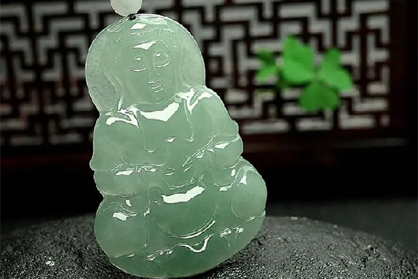 觀音吊墜的寓意和象征 觀音吊墜可以貼身戴嗎 觀音吊墜的寓意和象征 觀音吊墜可以貼身戴嗎