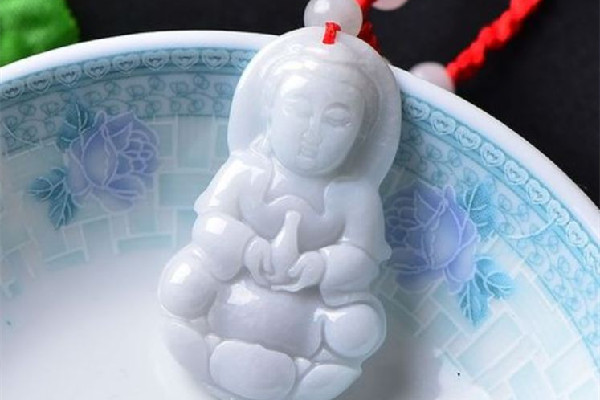 觀音吊墜怎么佩戴 觀音吊墜和平安扣哪個(gè)好 觀音吊墜怎么佩戴 觀音吊墜和平安扣哪個(gè)好