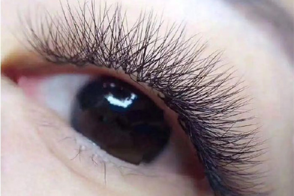 后湖奈爾美甲美睫店做的睫毛自然嗎 做睫毛后不化妝好看嗎 后湖奈爾美甲美睫店做的睫毛自然嗎 做睫毛后不化妝好看嗎