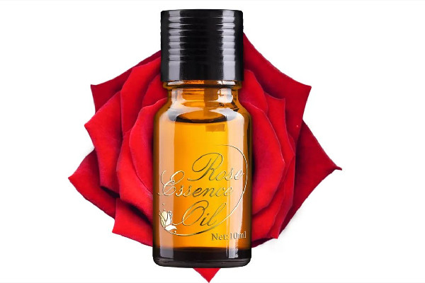 玫瑰精油白天可以用在臉上嗎 玫瑰精油什么時候用效果最好