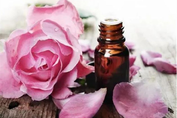 玫瑰精油哪個(gè)牌子最好 玫瑰精油排行榜前十名