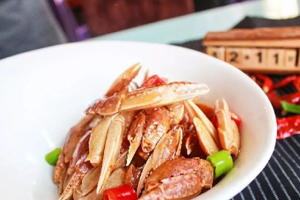 醉蟹和生腌蟹是一樣的嗎 醉蟹吃了對身體好不好 醉蟹和生腌蟹是一樣的嗎 醉蟹吃了對身體好不好