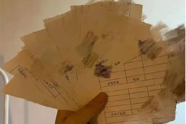女子簡歷被面試官撕毀公司回應 簡歷有什么作用 女子簡歷被面試官撕毀公司回應 簡歷有什么作用