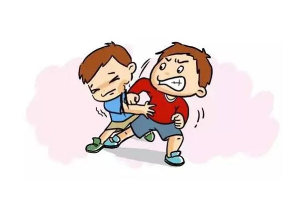 老人遭魯某推倒后多次沖向廚房 打人的人一般怎么處理 老人遭魯某推倒后多次沖向廚房 打人的人一般怎么處理