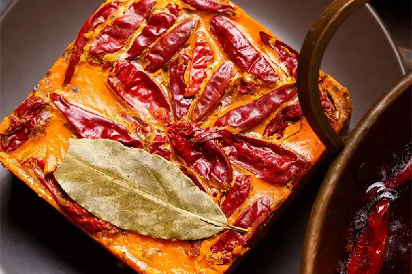 牛油火鍋底料的熱量 牛油火鍋底料適合減肥吃嗎 牛油火鍋底料的熱量 牛油火鍋底料適合減肥吃嗎