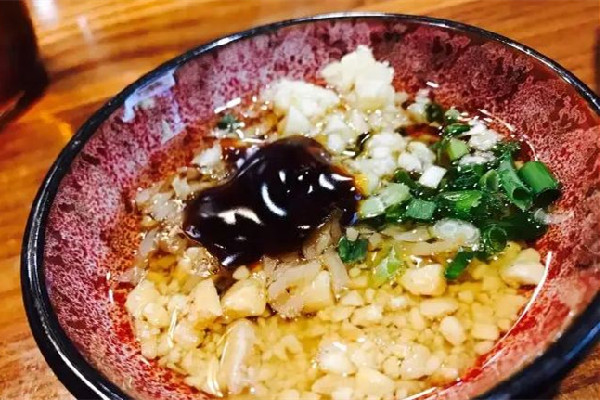 香油碟和麻醬碟哪個(gè)熱量少 香油碟的熱量 香油碟和麻醬碟哪個(gè)熱量少 香油碟的熱量