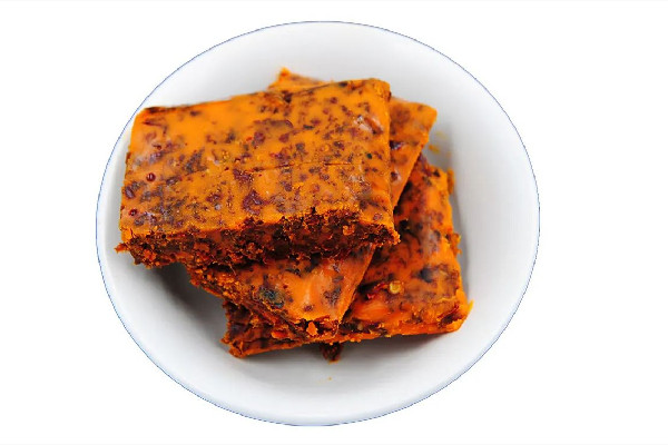 牛油火鍋底料怎么炒 牛油火鍋底料自己做的和買的哪個口感好 牛油火鍋底料怎么炒 牛油火鍋底料自己做的和買的哪個口感好