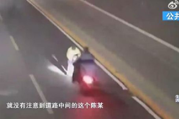 母親給兒子送餃子途中被撞身亡 餃子餡怎么調(diào)才好吃 母親給兒子送餃子途中被撞身亡 餃子餡怎么調(diào)才好吃