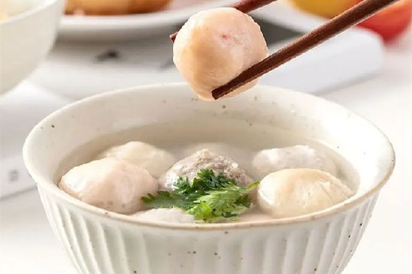 魚丸要加雞蛋嗎 魚丸和魚蛋有什么區(qū)別 魚丸要加雞蛋嗎 魚丸和魚蛋有什么區(qū)別