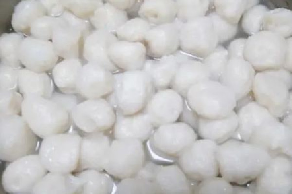 魚丸要加雞蛋嗎 魚丸和魚蛋有什么區(qū)別 魚丸要加雞蛋嗎 魚丸和魚蛋有什么區(qū)別