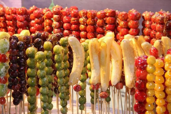 冰糖葫蘆用冰糖還是白糖 冰糖葫蘆糖衣主要成分 冰糖葫蘆用冰糖還是白糖 冰糖葫蘆糖衣主要成分