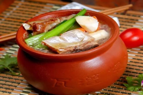 瓦罐可以熬中藥嗎 瓦罐熬中藥要蓋蓋子嗎 瓦罐可以熬中藥嗎 瓦罐熬中藥要蓋蓋子嗎