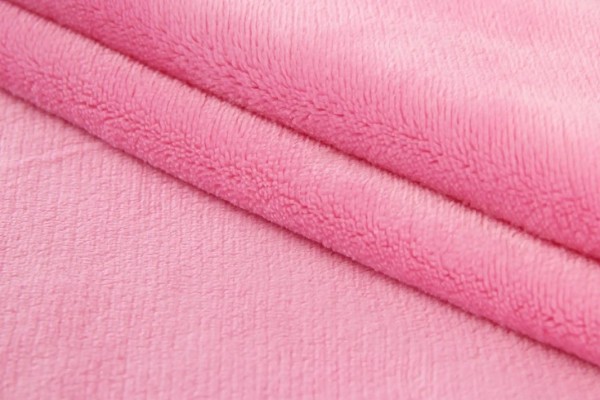 法蘭絨面料是什么材質(zhì) 法蘭絨面料是聚酯纖維嗎 法蘭絨面料是什么材質(zhì) 法蘭絨面料是聚酯纖維嗎