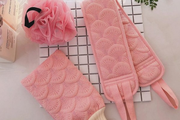 搓澡巾要打濕嗎 搓澡巾怎么搓不出泥 搓澡巾要打濕嗎 搓澡巾怎么搓不出泥