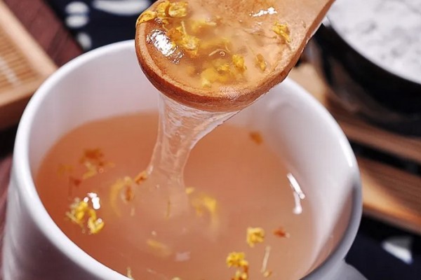 藕粉沖出來(lái)是乳白色能吃嗎 藕粉沖出來(lái)是什么顏色 藕粉沖出來(lái)是乳白色能吃嗎 藕粉沖出來(lái)是什么顏色