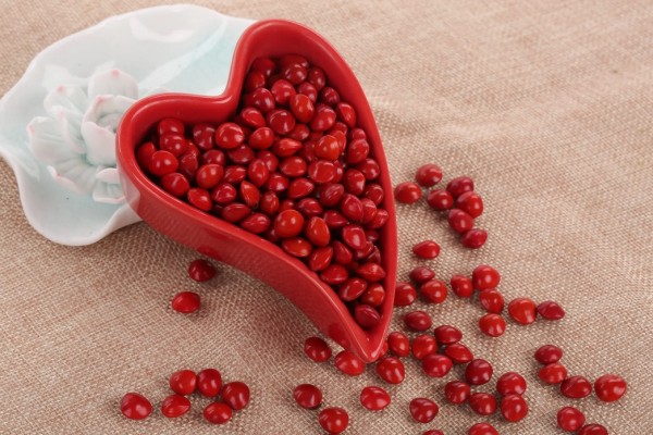 相思子的功效和作用 相思子是中藥嗎 相思子的功效和作用 相思子是中藥嗎