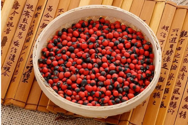 紅豆用熱水泡還是冷水泡 紅豆用電飯煲煮多久才會(huì)爛 紅豆用熱水泡還是冷水泡 紅豆用電飯煲煮多久才會(huì)爛