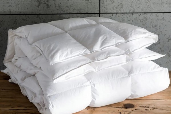 羽絨被多久曬一次 羽絨被曬多長(zhǎng)時(shí)間合適