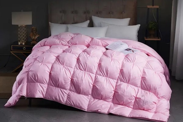 羽絨被有味道怎么處理 羽絨被有腥味正常嗎 羽絨被有味道怎么處理 羽絨被有腥味正常嗎