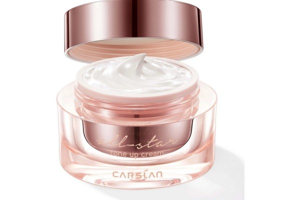 補(bǔ)水面霜適合什么膚質(zhì) 補(bǔ)水面霜適合干皮嗎 補(bǔ)水面霜適合什么膚質(zhì) 補(bǔ)水面霜適合干皮嗎