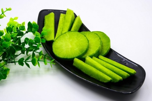 綠蘿卜是什么季節(jié)的蔬菜 綠蘿卜是什么味道的 綠蘿卜是什么季節(jié)的蔬菜 綠蘿卜是什么味道的