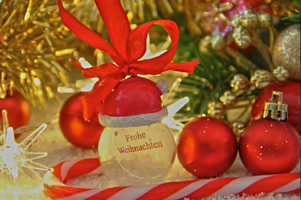 平安夜要送禮物給女朋友嗎 平安夜送女生什么禮物好 平安夜要送禮物給女朋友嗎 平安夜送女生什么禮物好