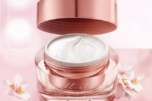 卡姿蘭明星素顏霜使用方法 卡姿蘭明星素顏霜功效 卡姿蘭明星素顏霜使用方法 卡姿蘭明星素顏霜功效