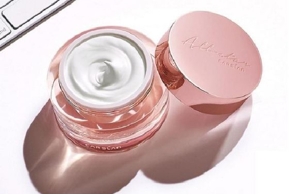 卡姿蘭明星素顏霜使用方法 卡姿蘭明星素顏霜功效 卡姿蘭明星素顏霜使用方法 卡姿蘭明星素顏霜功效