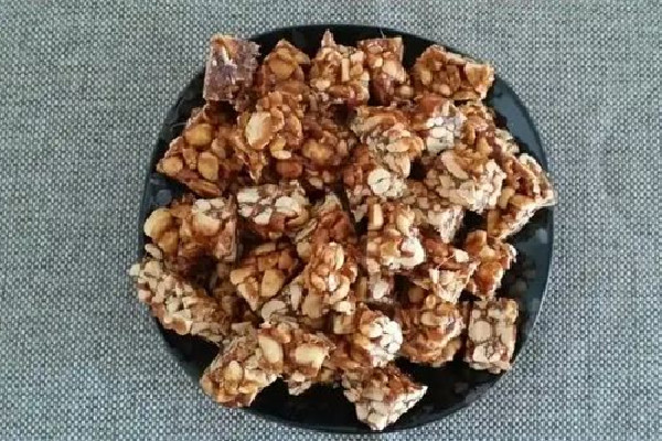 花生糖有哪些牌子 花生糖好吃嗎 花生糖有哪些牌子 花生糖好吃嗎