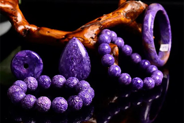 紫龍晶有抗癌的功效嗎 紫龍晶對(duì)人體有什么好處 紫龍晶有抗癌的功效嗎 紫龍晶對(duì)人體有什么好處