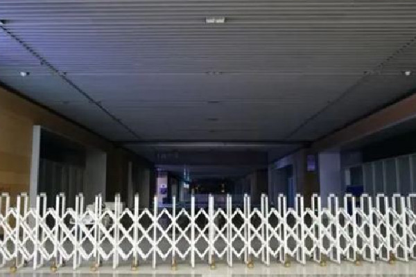 熟悉的場(chǎng)景正回歸:多地撤交通卡口 出行有必要戴手套嗎