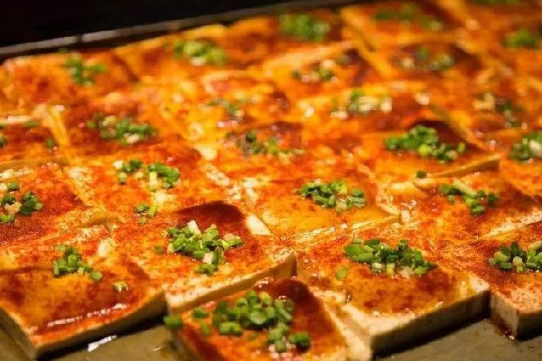 多地支持“擺攤” 夜市回來了 夜市小吃有哪些品種 多地支持“擺攤” 夜市回來了 夜市小吃有哪些品種