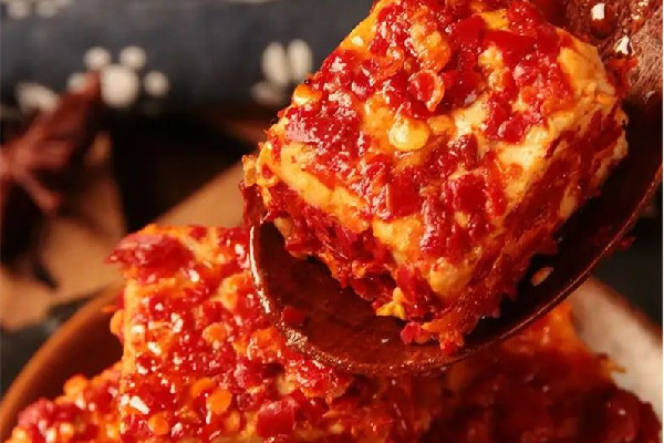 霉豆腐出水了還能吃嗎 霉豆腐要放花椒嗎 霉豆腐出水了還能吃嗎 霉豆腐要放花椒嗎