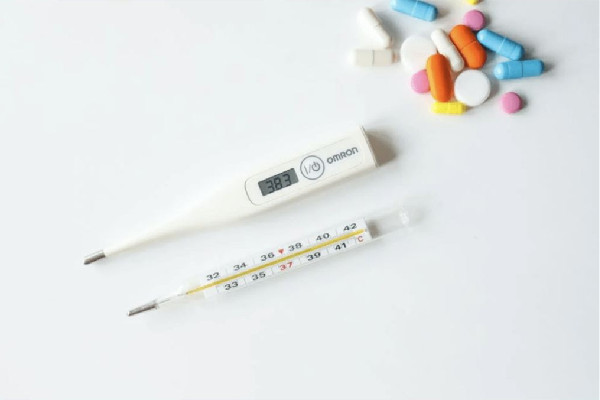 男子高燒近40度睡覺(jué)掀被子直冒煙 發(fā)燒后吃什么恢復(fù)體力 男子高燒近40度睡覺(jué)掀被子直冒煙 發(fā)燒后吃什么恢復(fù)體力