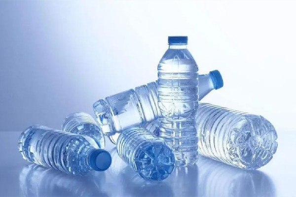 礦泉水可以補(bǔ)充電解質(zhì)嗎 礦泉水對(duì)人體的好處