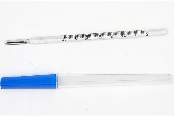 水銀體溫計的正確用法 水銀體溫計有不準(zhǔn)確的可能嗎