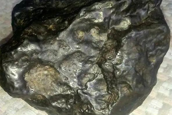 “火流星”隕石歸國(guó)家還是個(gè)人? 隕石是怎么形成的 “火流星”隕石歸國(guó)家還是個(gè)人? 隕石是怎么形成的