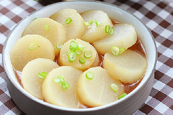 白蘿卜煮水是帶皮還是不帶皮煮 白蘿卜煮水怎么做止咳 白蘿卜煮水是帶皮還是不帶皮煮 白蘿卜煮水怎么做止咳