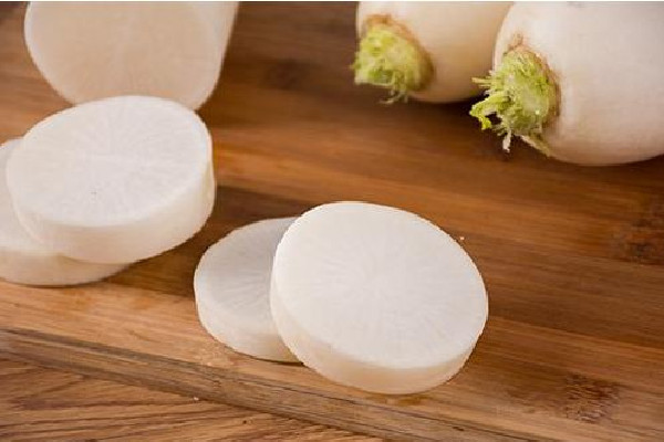 白蘿卜煮水是帶皮還是不帶皮煮 白蘿卜煮水怎么做止咳 白蘿卜煮水是帶皮還是不帶皮煮 白蘿卜煮水怎么做止咳