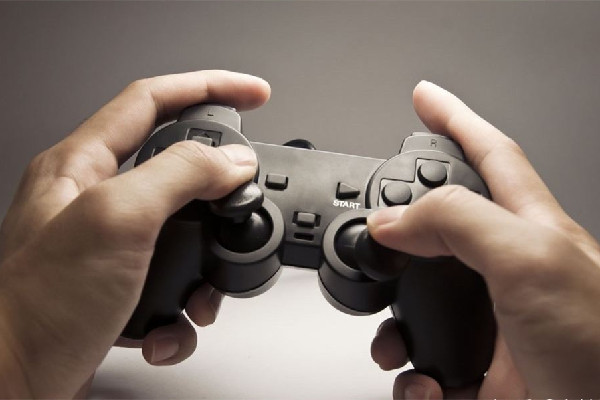 網(wǎng)吧春節(jié)促銷:玩家簽“生死狀” 玩游戲時(shí)間過長(zhǎng)身體會(huì)怎樣 網(wǎng)吧春節(jié)促銷:玩家簽“生死狀” 玩游戲時(shí)間過長(zhǎng)身體會(huì)怎樣