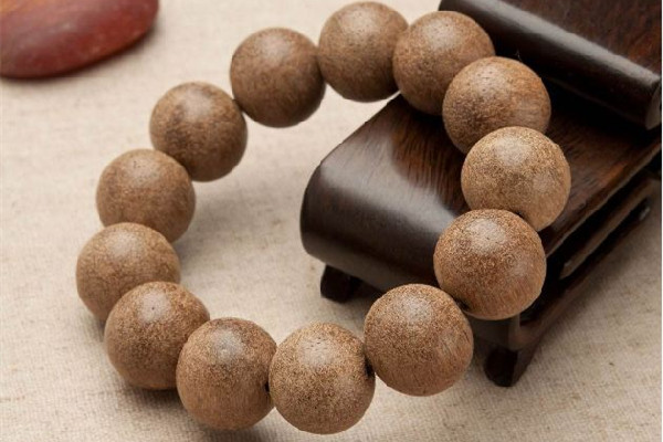 沉香手串的香味是什么樣的 沉香手串的香味會消失嗎 沉香手串的香味是什么樣的 沉香手串的香味會消失嗎