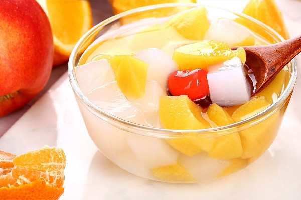 拉貨司機曝光食品廠用爛梨做罐頭 水果罐頭是健康食品嗎 拉貨司機曝光食品廠用爛梨做罐頭 水果罐頭是健康食品嗎