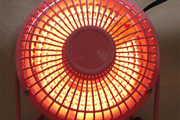 小太陽取暖器和空調(diào)哪個費(fèi)電 小太陽取暖器和空調(diào)哪個更健康