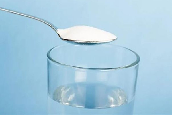 淡鹽水是電解質(zhì)水嗎 淡鹽水可以補(bǔ)充電解質(zhì)嗎 淡鹽水是電解質(zhì)水嗎 淡鹽水可以補(bǔ)充電解質(zhì)嗎