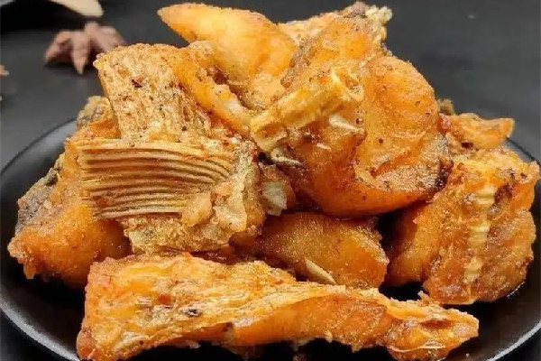 炸魚塊面粉和淀粉的比例 炸魚塊面粉怎么裹 炸魚塊面粉和淀粉的比例 炸魚塊面粉怎么裹