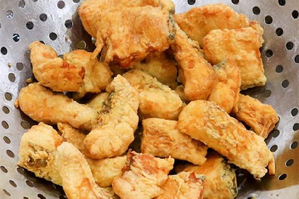 炸魚塊有腥味怎么辦 炸魚塊去腥方法 炸魚塊有腥味怎么辦 炸魚塊去腥方法
