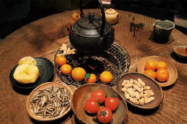 “圍爐煮茶”已致多地多人中毒 圍爐煮茶是哪個地方的特色 “圍爐煮茶”已致多地多人中毒 圍爐煮茶是哪個地方的特色