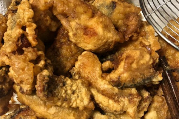 炸魚塊面粉和淀粉的比例 炸魚塊面粉怎么裹 炸魚塊面粉和淀粉的比例 炸魚塊面粉怎么裹